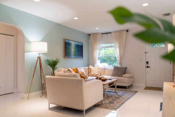 fd0cf934-6507-430a-9822-0cfa57e76799